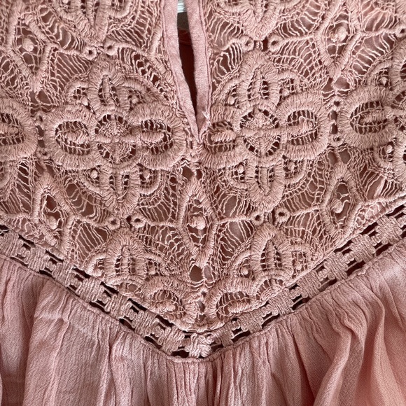 Sold❌ 🤩 Crochet flare Top - Picture 3 of 5